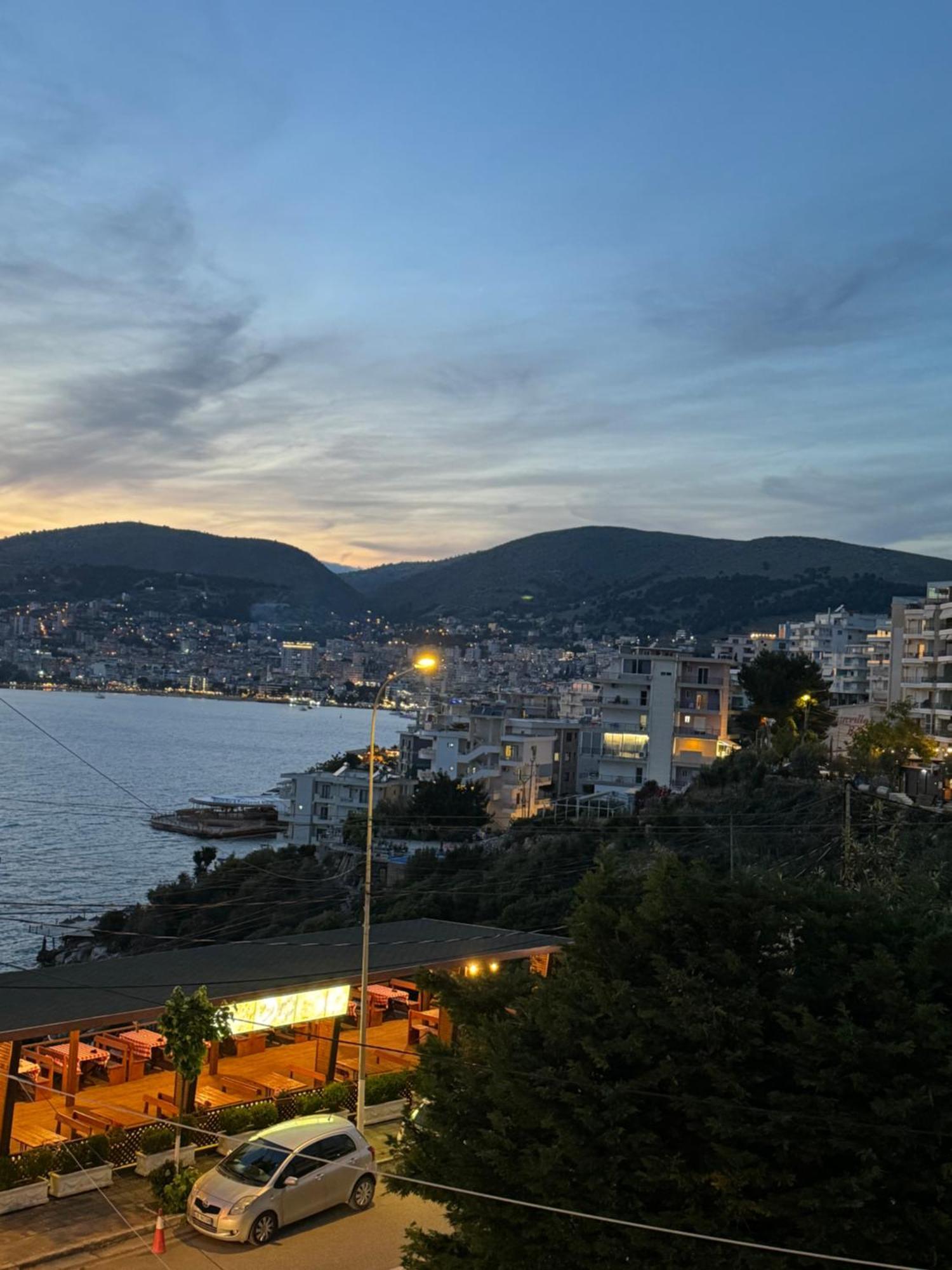Belaire Luxury Apartment Sarandë 外观 照片