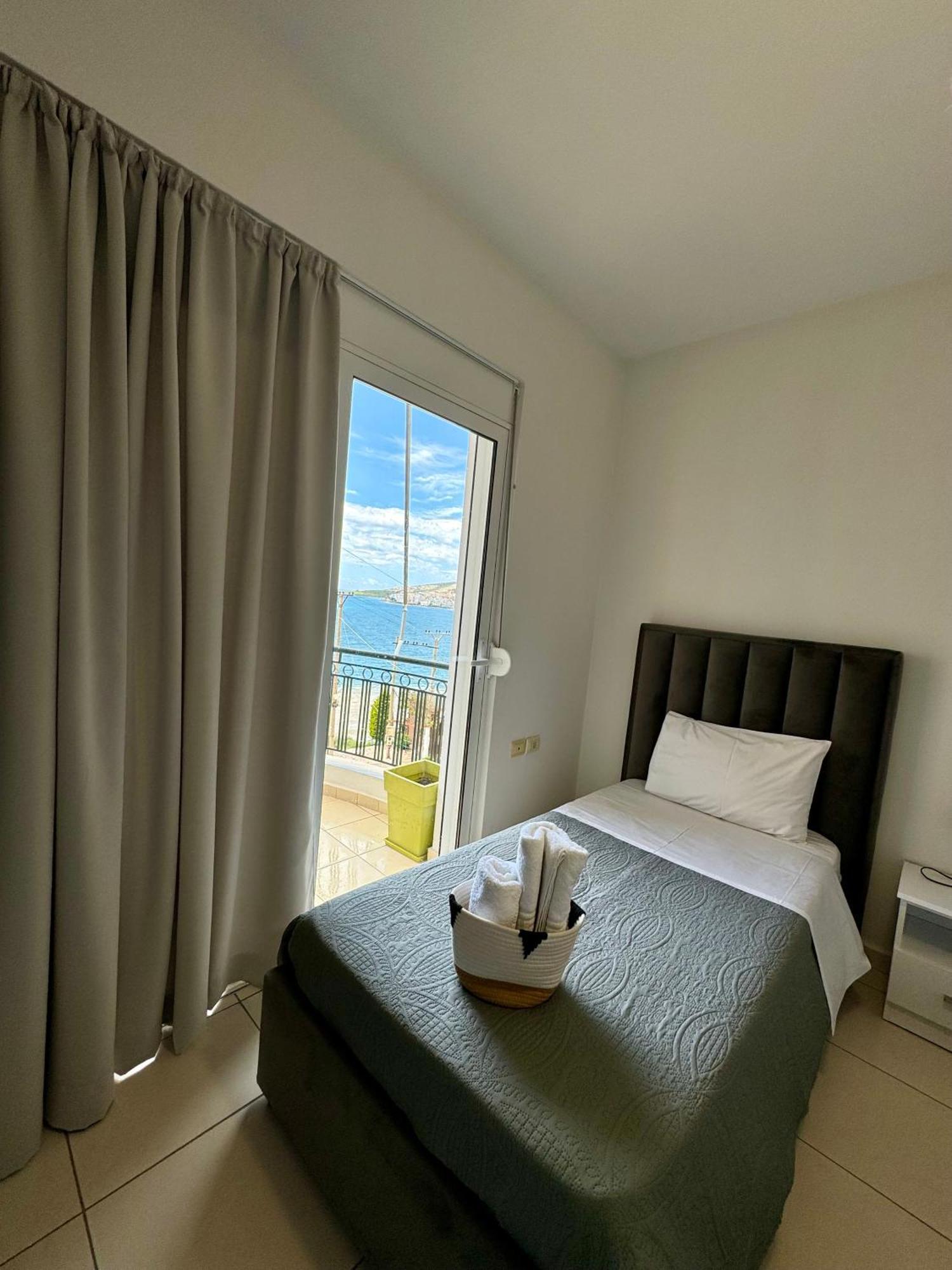 Belaire Luxury Apartment Sarandë 外观 照片