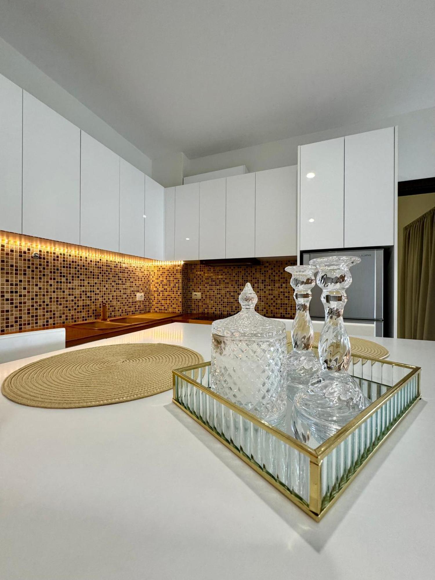 Belaire Luxury Apartment Sarandë 外观 照片