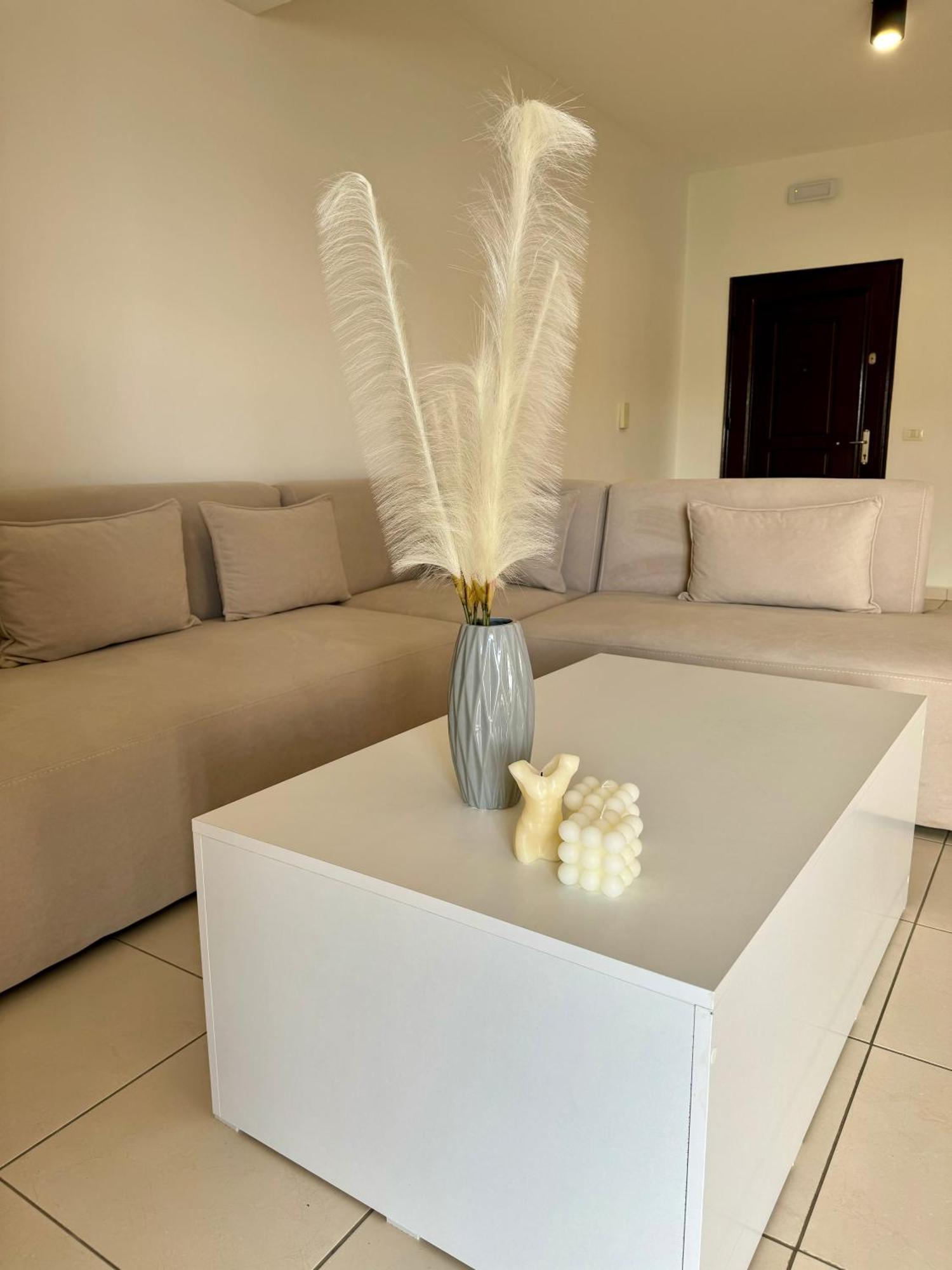 Belaire Luxury Apartment Sarandë 外观 照片