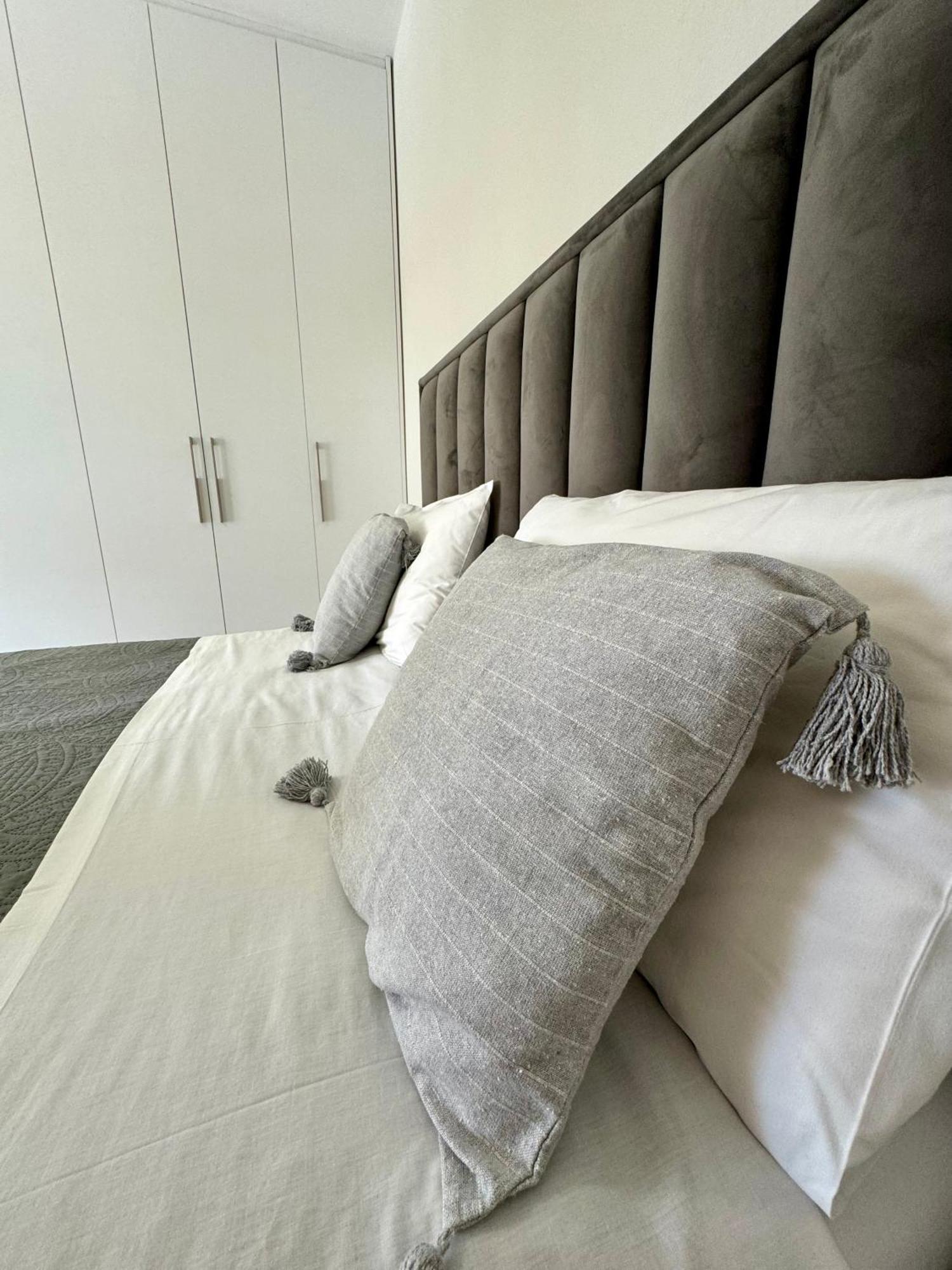 Belaire Luxury Apartment Sarandë 外观 照片